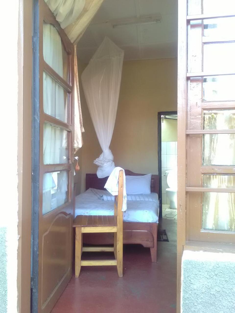 Gloria Motel Cyangugu Dış mekan fotoğraf