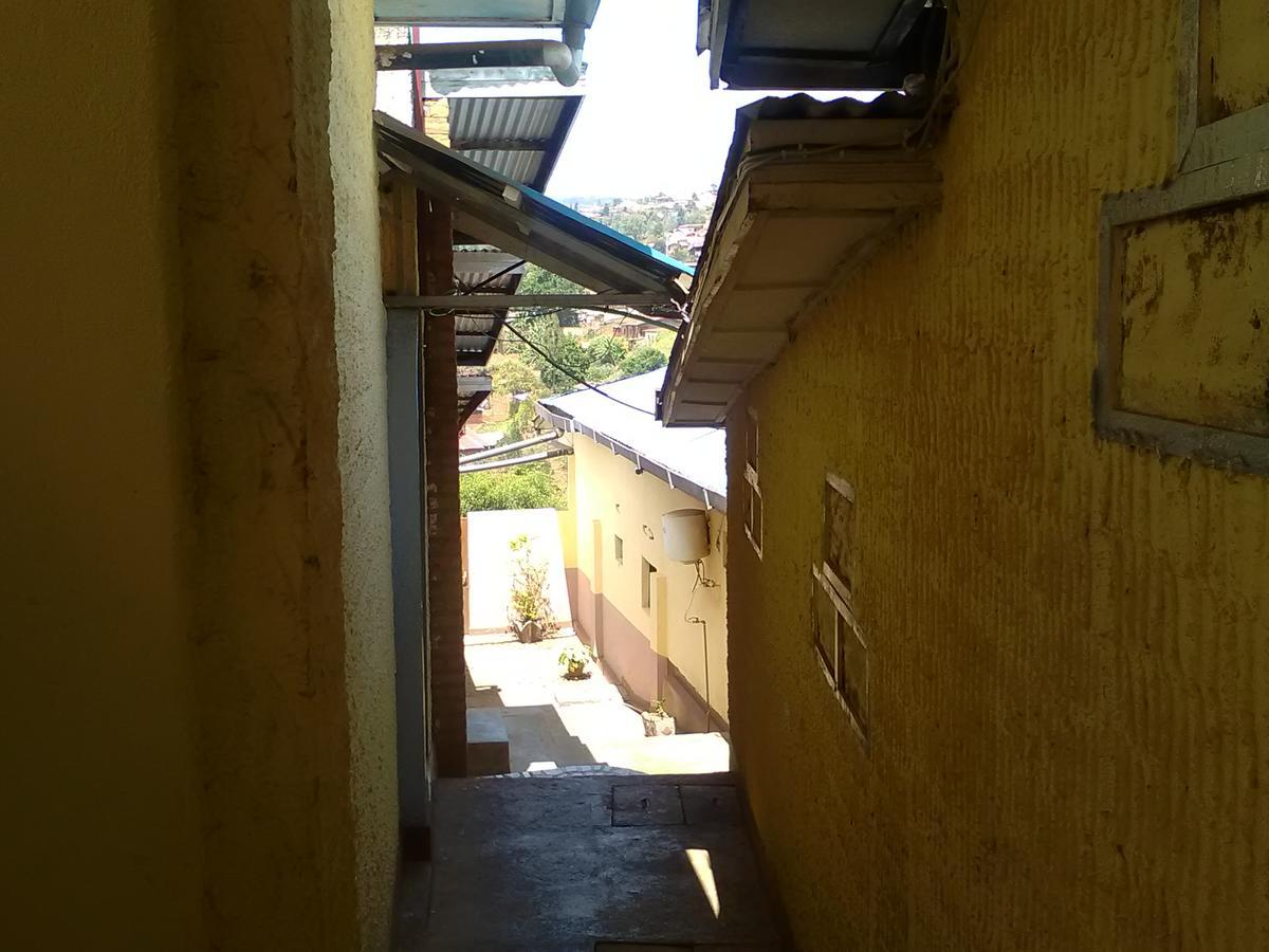 Gloria Motel Cyangugu Dış mekan fotoğraf